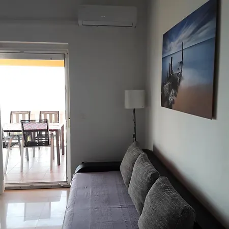 شقة Zoran