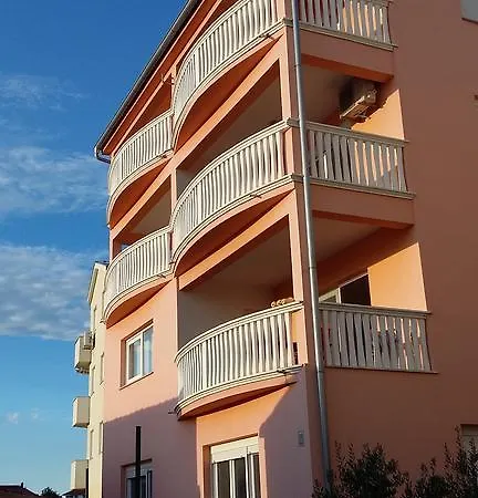 Apartment Zoran *